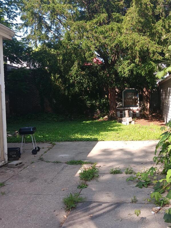 Foto del edificio - 1137 E 66th St