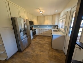 Building Photo - 291 Kaiola Pl
