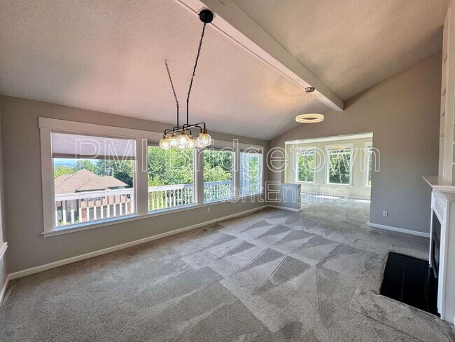 Building Photo - 11731 SW 41st Ave