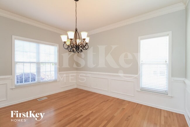 Foto del edificio - 5320 Graycliff Ln