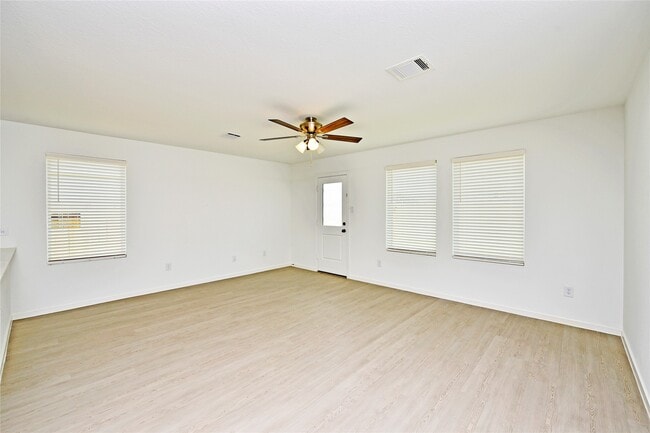 Building Photo - 10218 Prairie Dunes Ln