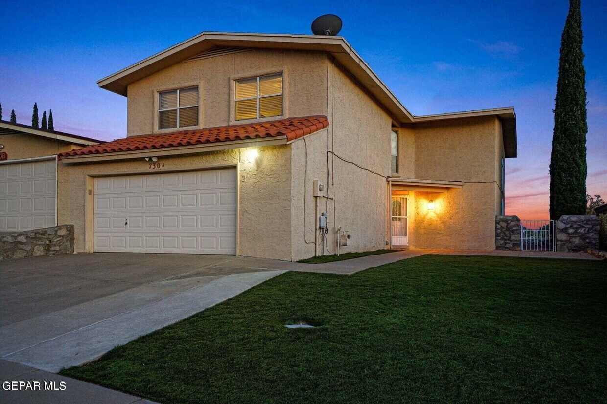 Primary Photo - 730 Espada Dr