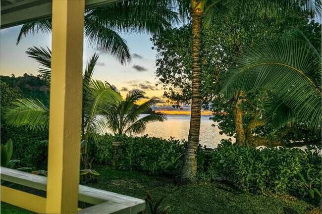 Foto del edificio - Furnished Anini Beach Front House 2 Bedroo...