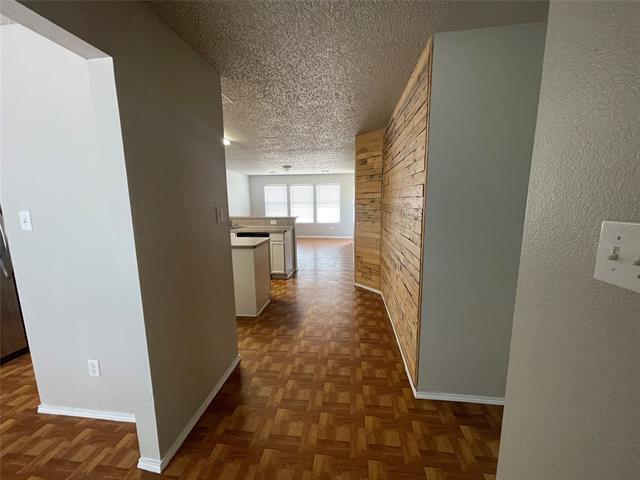 Building Photo - 1005 Post Oak Trail