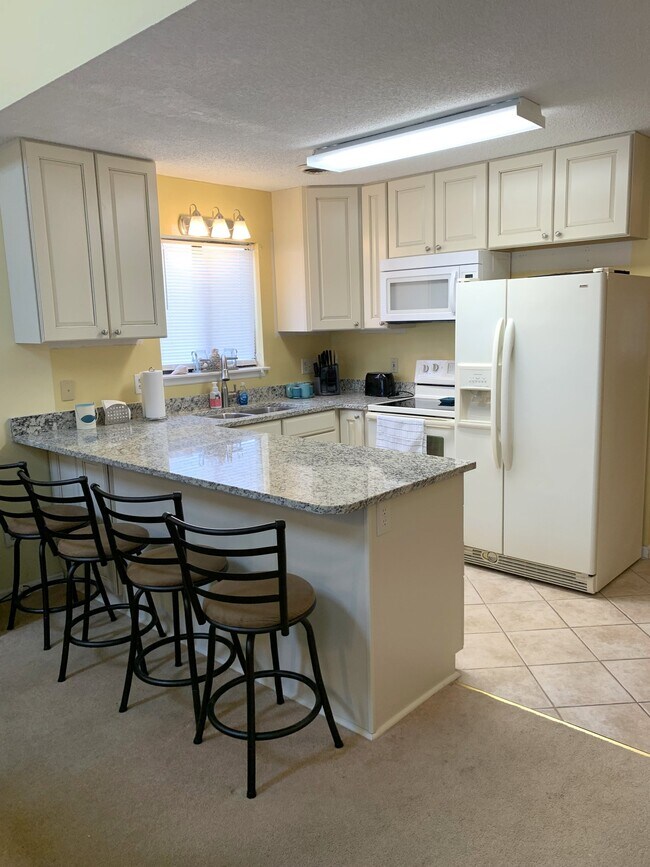 Foto del edificio - 3700 Golf Colony Ln