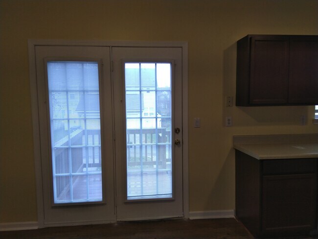 Building Photo - 6733 Mountain Majesty Way