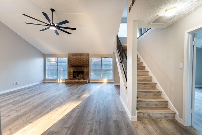 Foto del edificio - 4714 Glenvillage St
