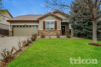 Building Photo - 12981 Roslyn St