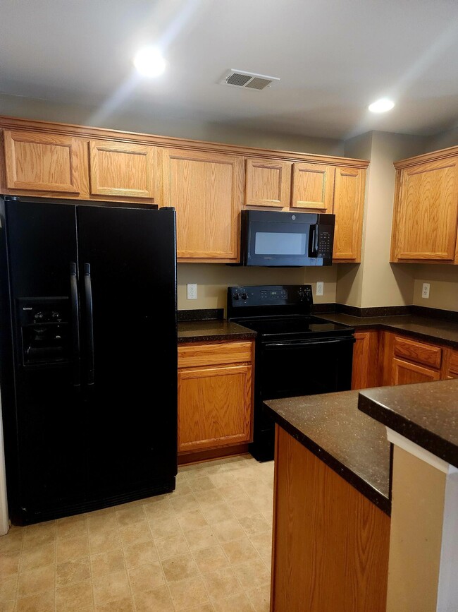 Foto del edificio - 55439 Ambassador Ct