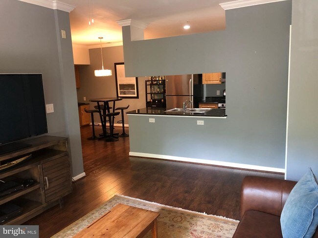 Building Photo - 12112 Garden Grove Cir