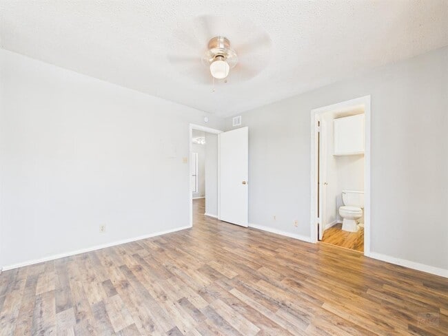 Building Photo - 3115 Helms St