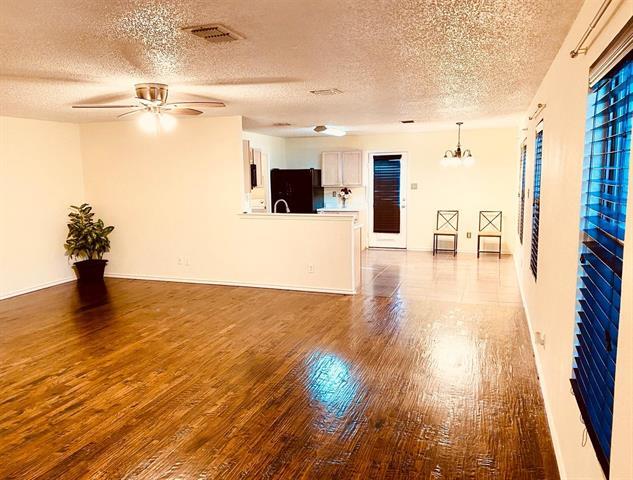 Foto del edificio - 3107 Westview Dr