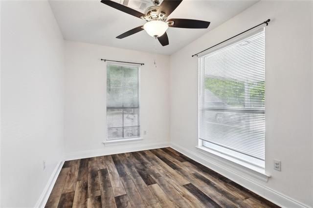 Foto del edificio - 3304 Bridge Dr