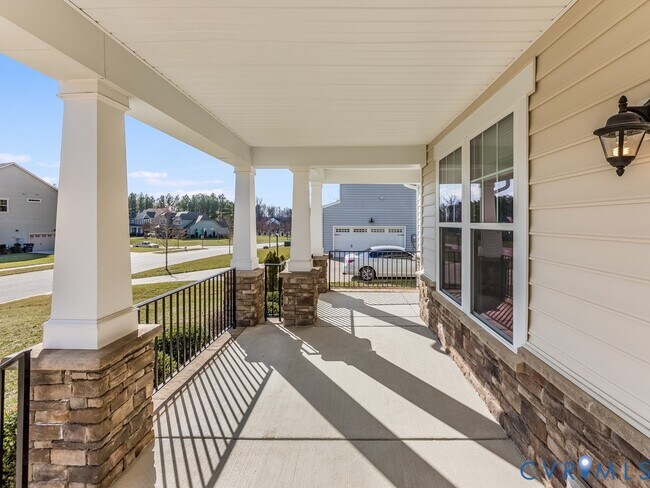 Foto del edificio - 1712 James Overlook Dr