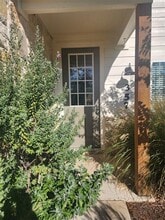 Building Photo - 357 N Floral