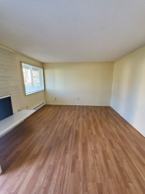 Foto del edificio - 3232 94th St S