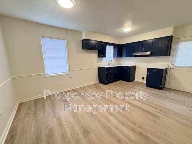 Foto del edificio - 1732 Melody Dr