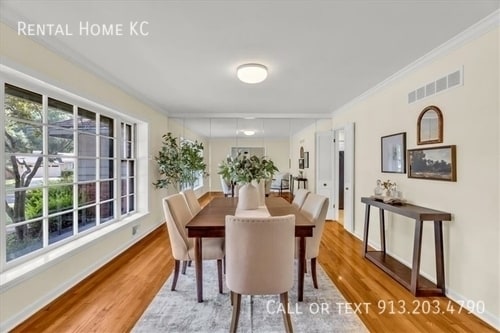 Foto del edificio - 6001 W 79th St