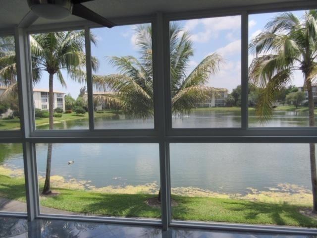 Foto del edificio - 1905 Bermuda Cir