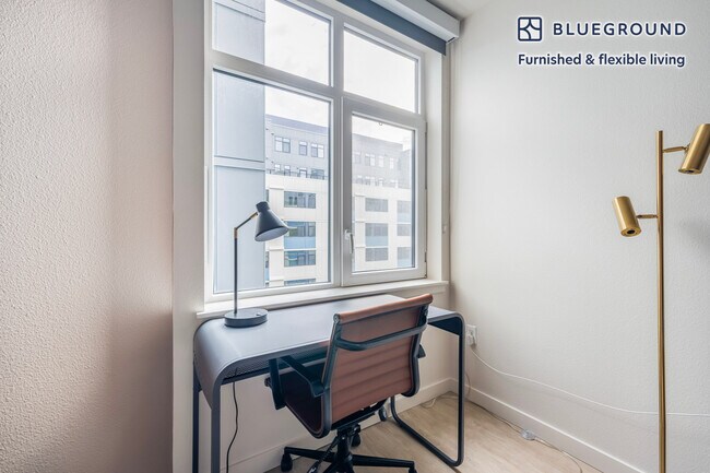 Foto del edificio - 1955 129th Ave NE