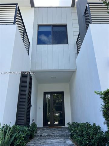 Building Photo - 6820 SW 80th St