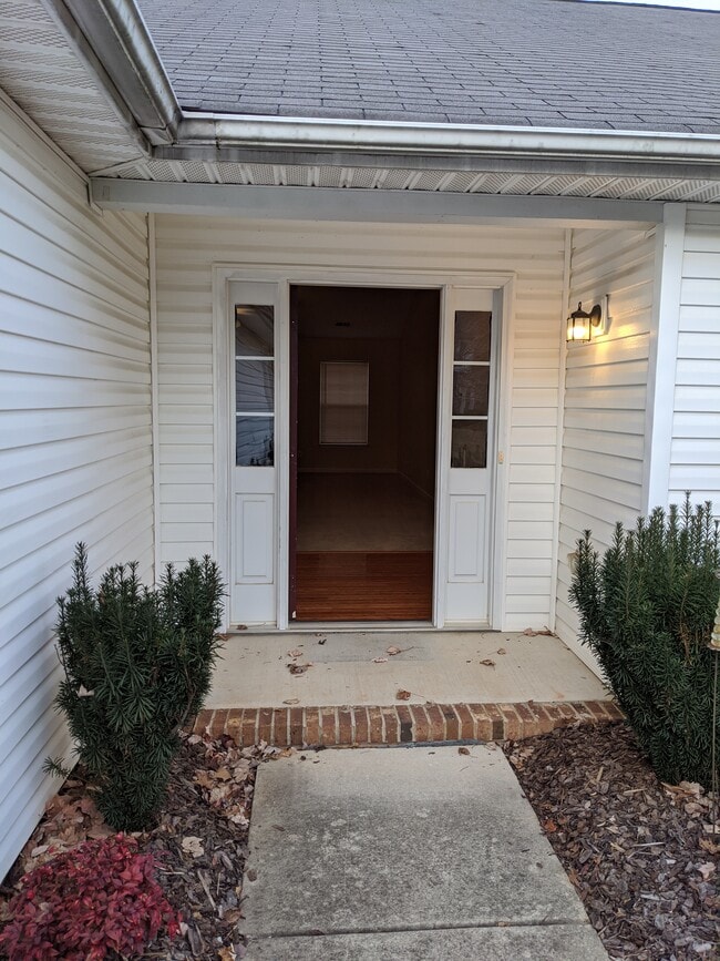 Foto del edificio - 4502 Camden Ridge Dr