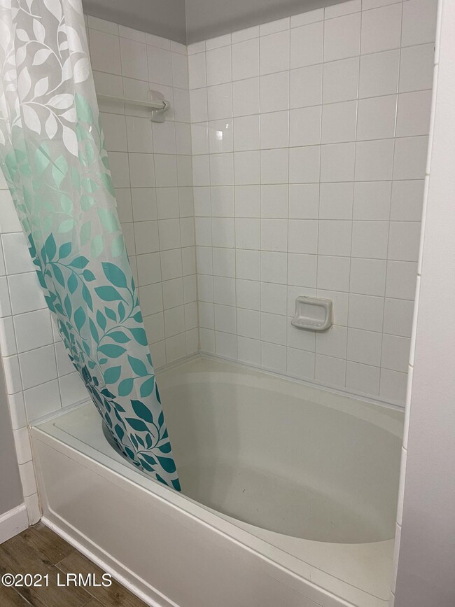 Building Photo - 50 Pebble Beach Cove