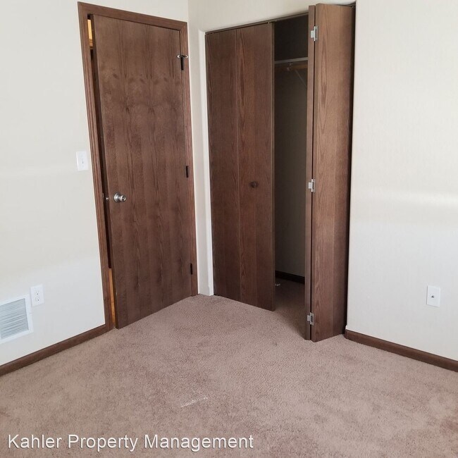 Building Photo - 3 br, 1 bath House - 3342 Kyle St