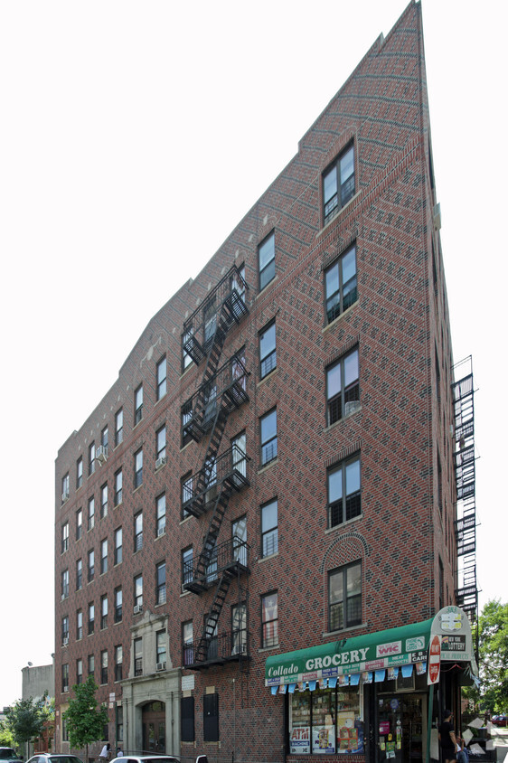 Building Photo - 383 Hewes St