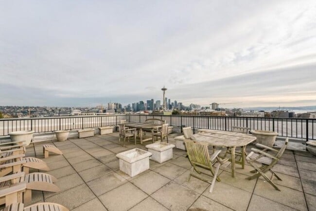 Building Photo - 1 bedroom in Seattle WA 98109