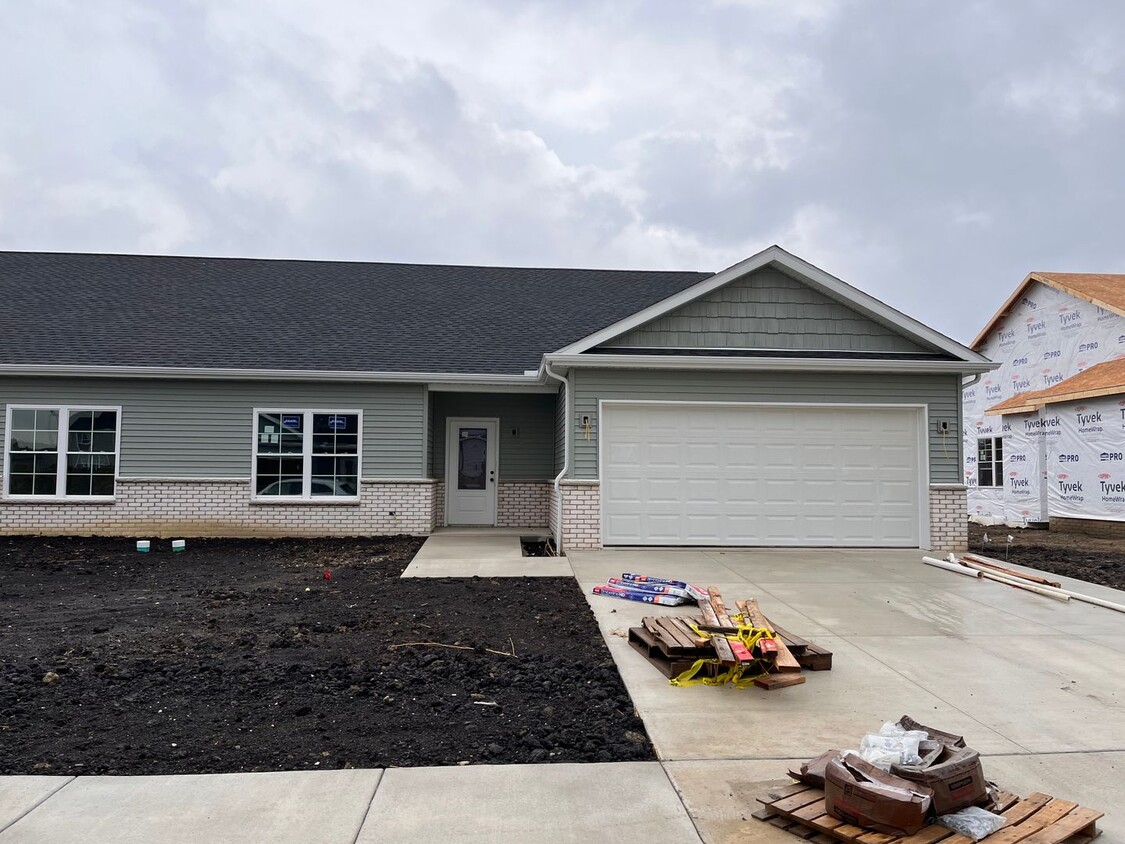 Primary Photo - Newly built three-Bedroom Ranch Home in Wa...