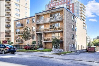 Building Photo - Upper Canada Apartments 165