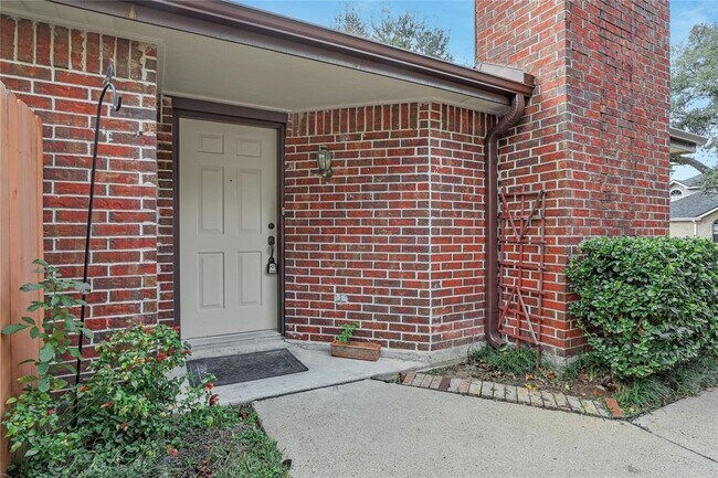 Foto del edificio - 14127 Highcroft Dr