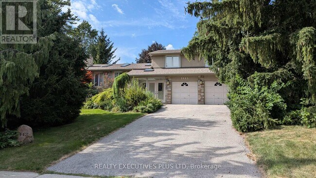 Photo du bâtiment - 1443 Birchwood Dr