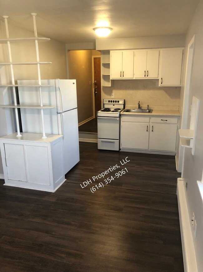 Foto del edificio - 749 N McElroy Rd