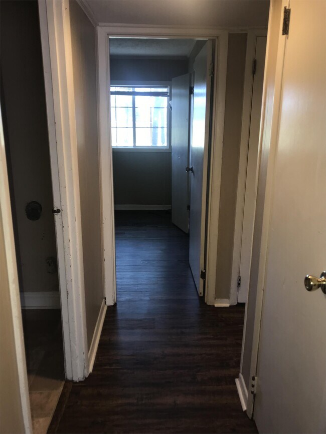 600 E St Unit 3, Crystal Springs, MS 39059 Apartment for