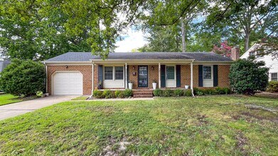 Building Photo - 448 Derry Ct
