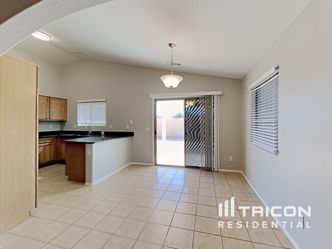 Foto del edificio - 25683 W St Kateri Dr