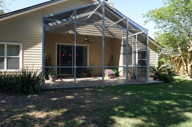 Building Photo - 12756 Marsh Cove Dr S