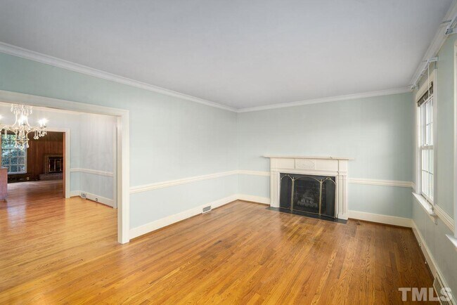 Building Photo - 1121 Harvey St