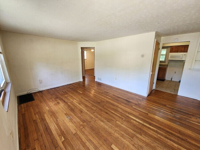 Foto del edificio - Tired of being a renter and want to own yo...