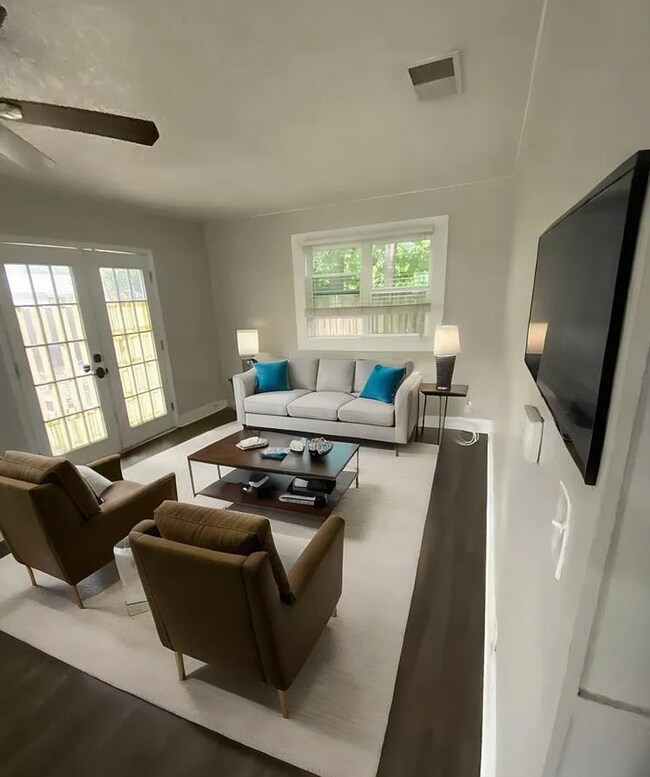 Foto del edificio - 5005 Brighton Rd