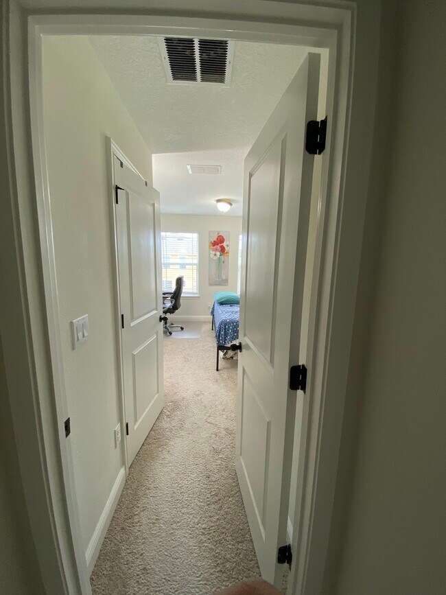 Building Photo - 5504 Viola Lee Way