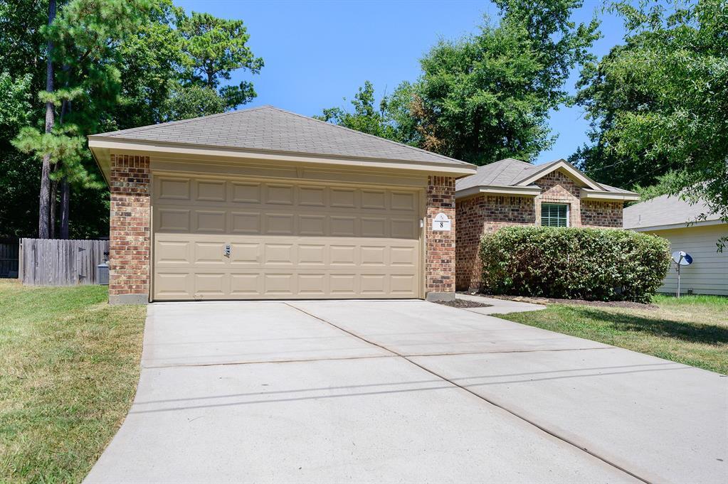 Primary Photo - 8 Shady Oak Ln