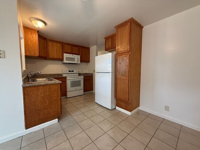 Foto del edificio - Lynn Ave Duplex