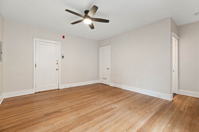 Building Photo - 1305 N Broom St