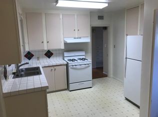 Building Photo - 1731 Solano Dr NE