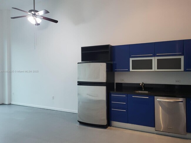 Foto del edificio - 253 NE 2nd St