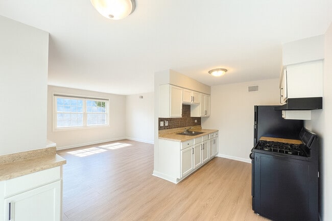 Building Photo - 1206 Spur Ct
