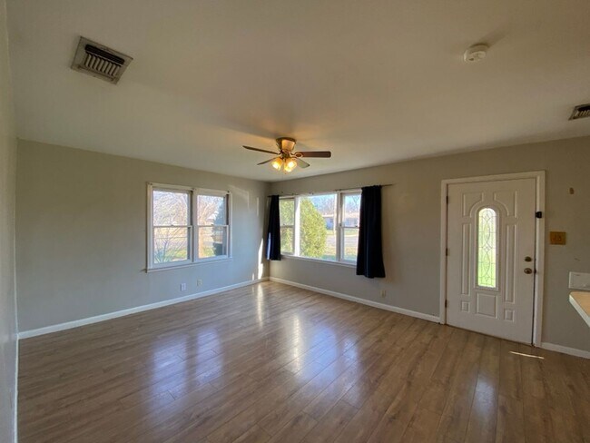 Building Photo - Three bedroom home available!
